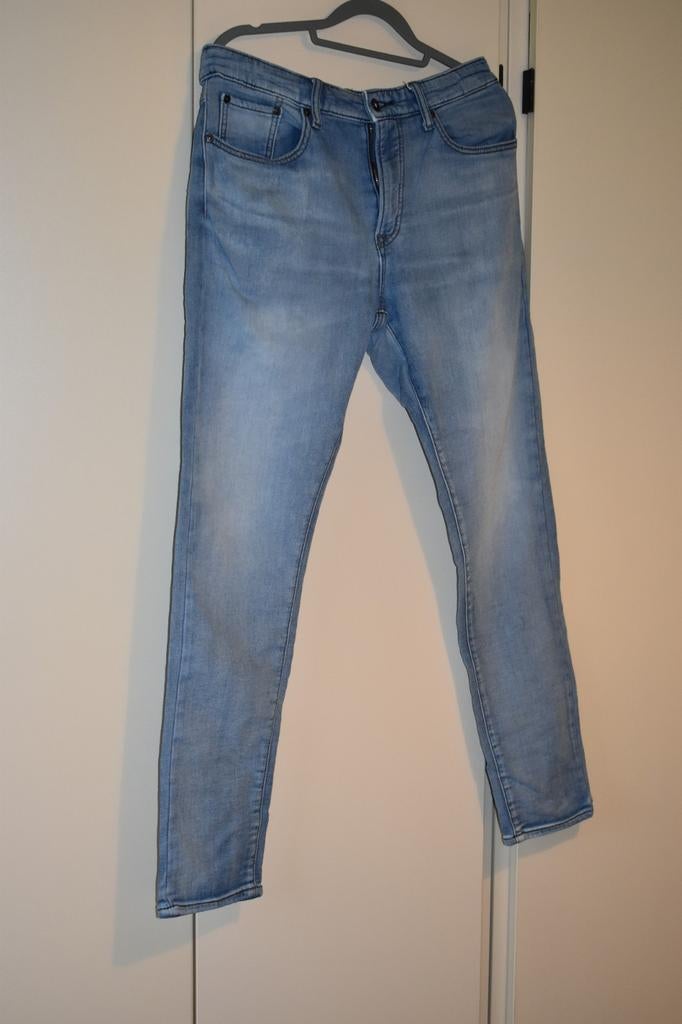 jeans heren Uniqlo, Ophalen, Gedragen