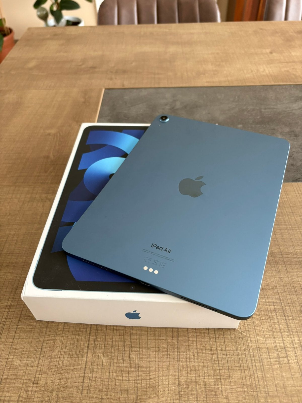 iPad Air 5 64GB Blauw + Apple Pencil 2 + case + extra tips, Computers en Software, Apple iPads, Ophalen, Blauw, Apple iPad Air