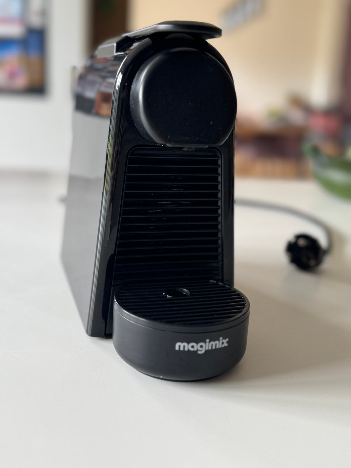 Nespresso Inissia Magimix-koffiezetapparaat - zwart, Elektronische apparatuur, Ophalen, Gebruikt, Overige modellen, Koffiepads en cups