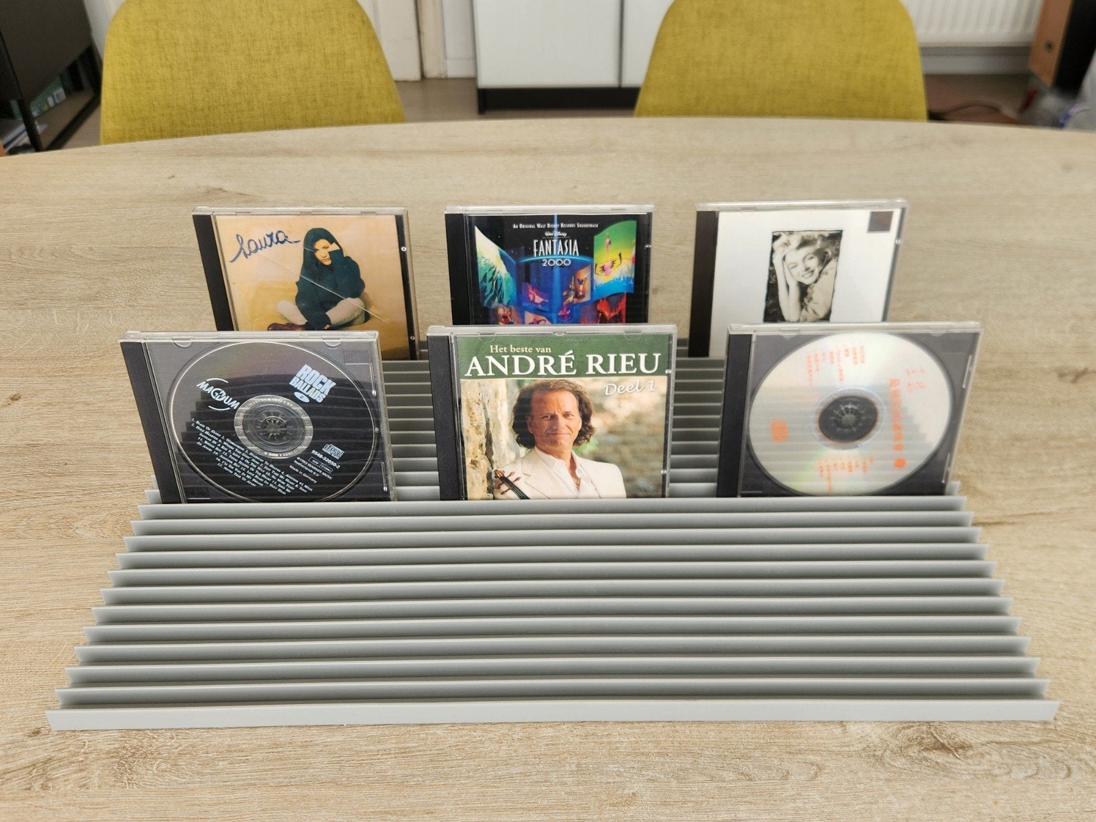 CD houder ikea inreda (2 stuks), Auto diversen, Autospeakers, Ophalen, Zo goed als nieuw