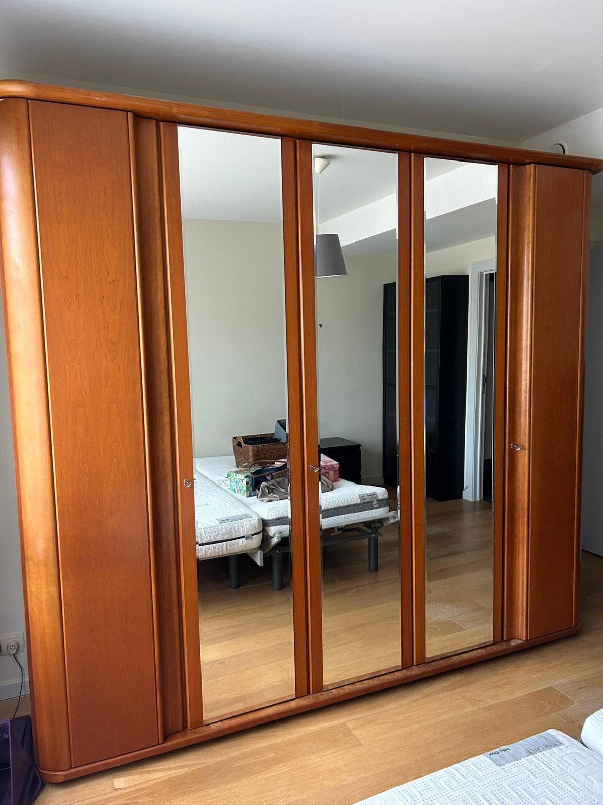 Grande garde-robes en bois, Avec porte(s), 200 cm ou plus, Enlèvement, Utilisé