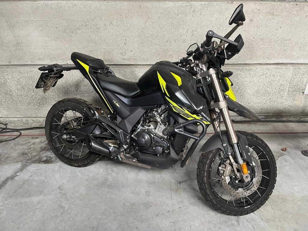 Moto ZONTES ZT125-U1 de 2023, Motos, Occasion, Permis Moto A1 minimum, Particulier, Autre
