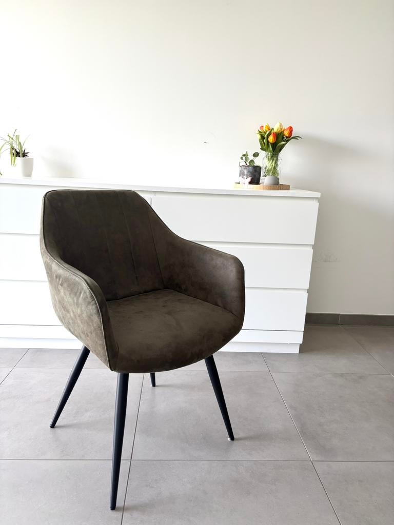 2 stoelen groen suede, Huis en Inrichting, Stoelen, Ophalen, Overige materialen, Twee, Overige kleuren