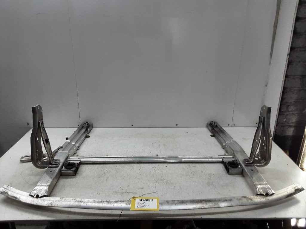AVANT ESSIEU FAISCEAU BMW 1 serie (F40) (01-2019/-), Utilisé, BMW, Petuelring 130
80809  München, DE, Bayerische Motoren Werke AG