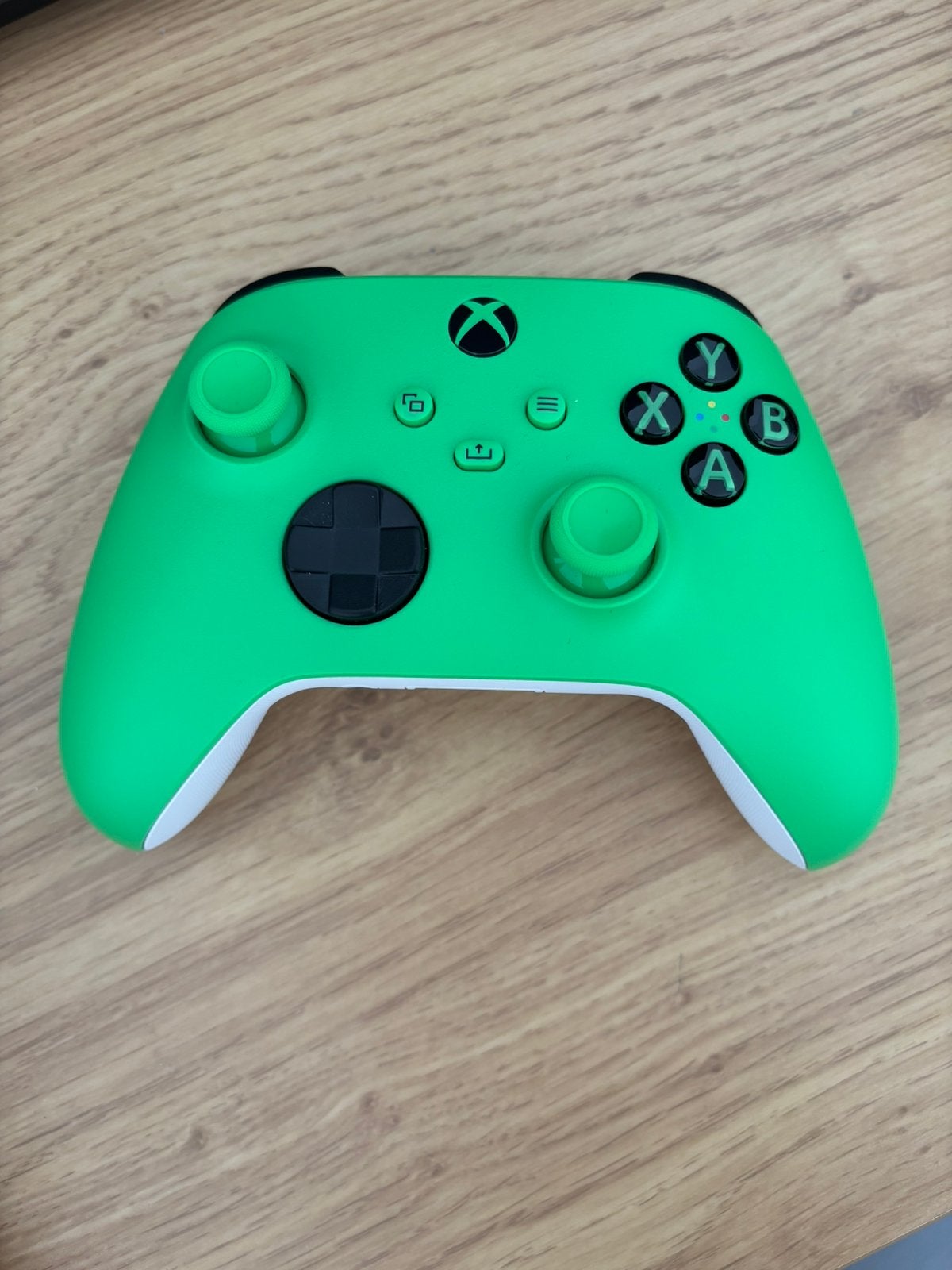 Manette Xbox Series X|S officielle verte – Compatible PC, Enlèvement, Comme neuf, Xbox One
