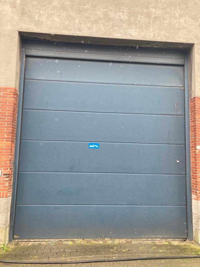 sectionale poort, Ophalen, Gebruikt, Garagedeur, Metaal
