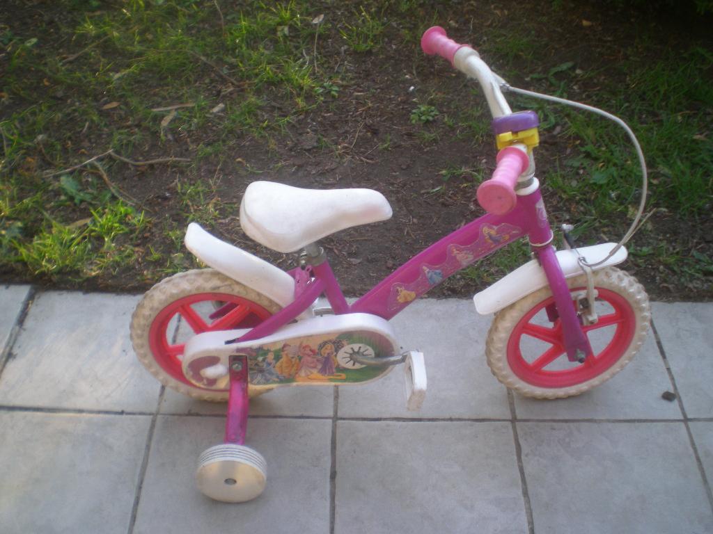 Meisjesfiets Disney 12 inch, Ophalen, Zo goed als nieuw