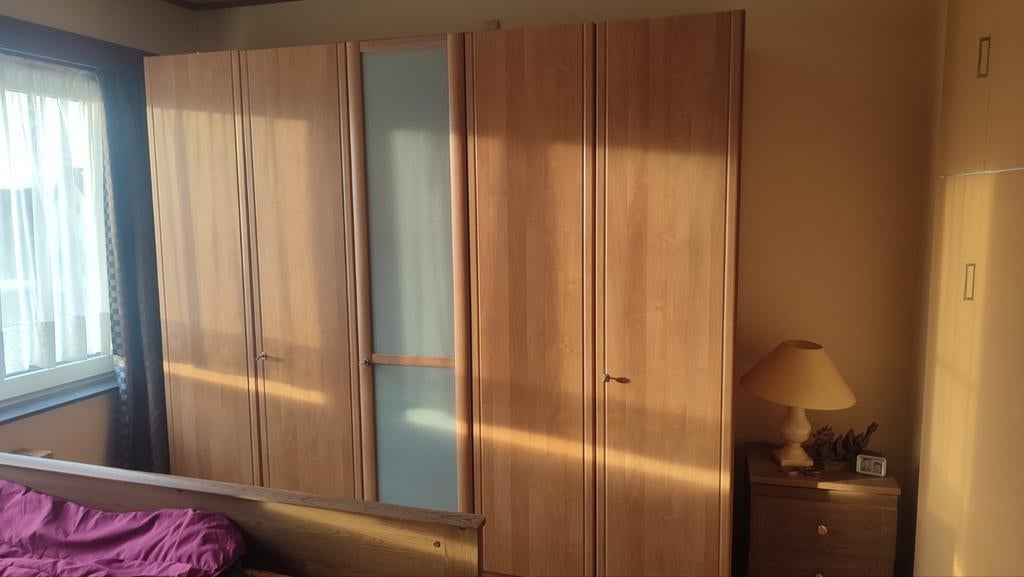 Kleerkast/clothes cabinet, Enlèvement