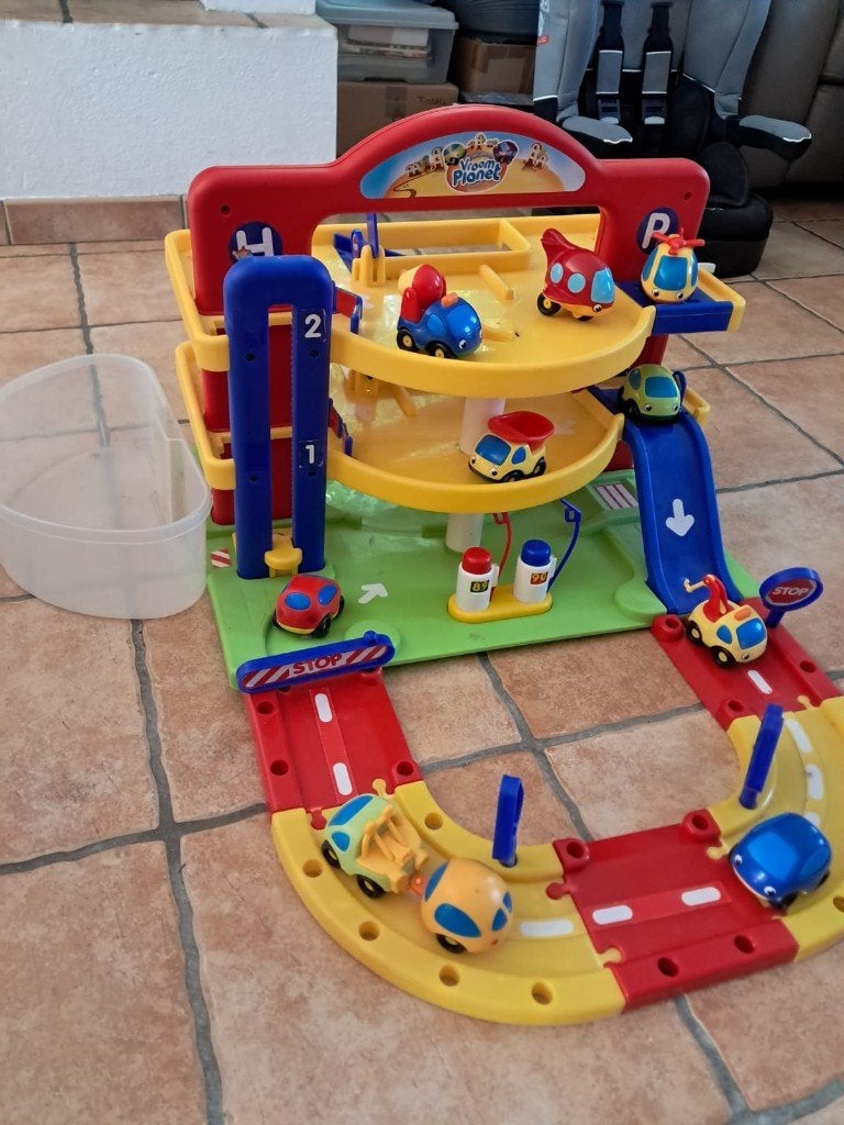 jeux pour enfants garage voiture, Enlèvement, Utilisé