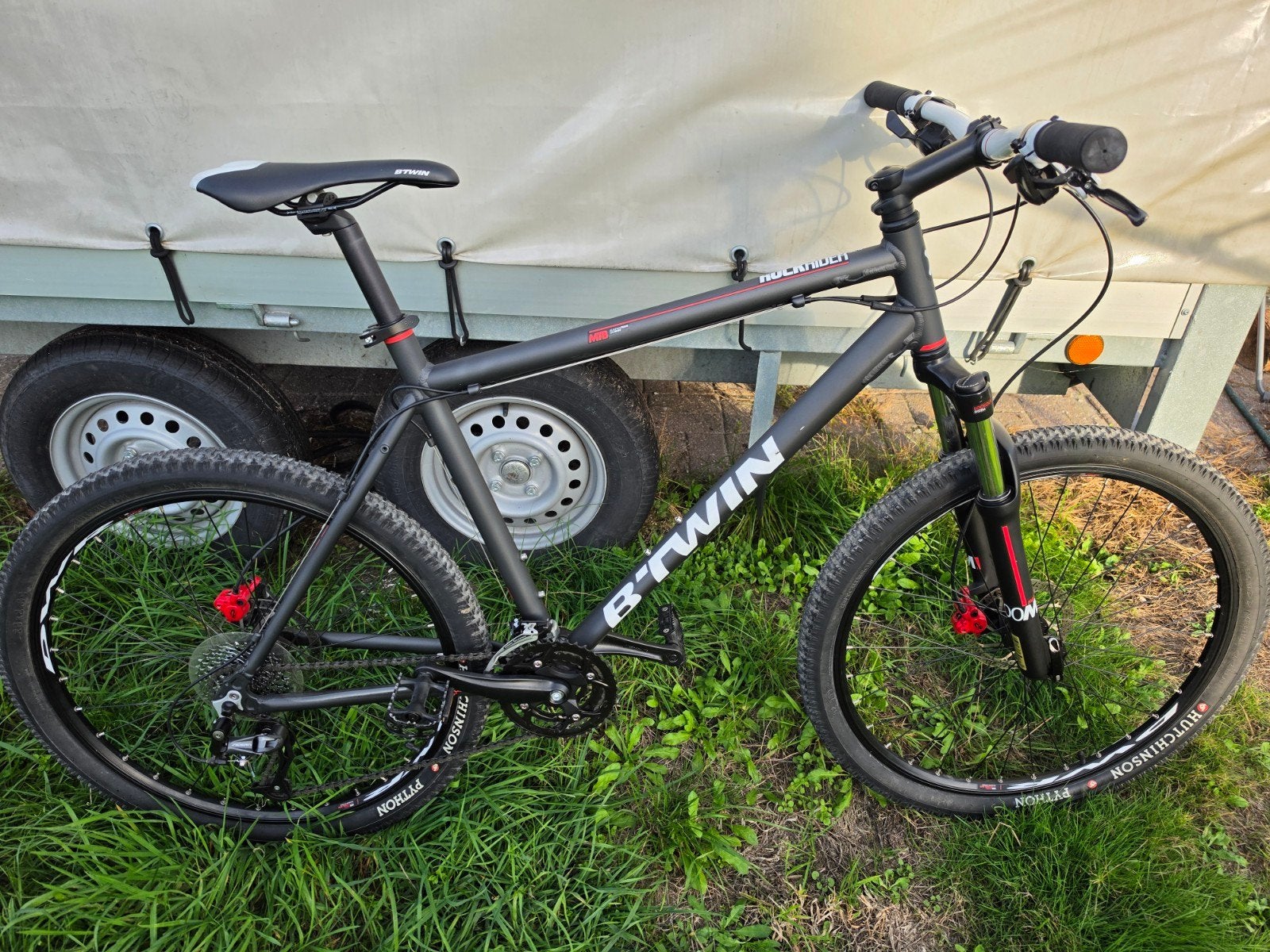 mountainbike B-twin rockrider 520 26" 53 cm, Fietsen en Brommers, 53 tot 57 cm, Ophalen, Zo goed als nieuw, Schijfrem