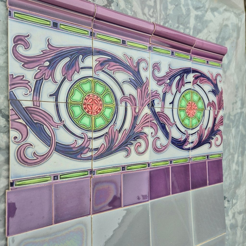 882x127cm Bijzondere lambrisering art nouveau tegels paars, Ophalen, Keramiek, Wandtegels