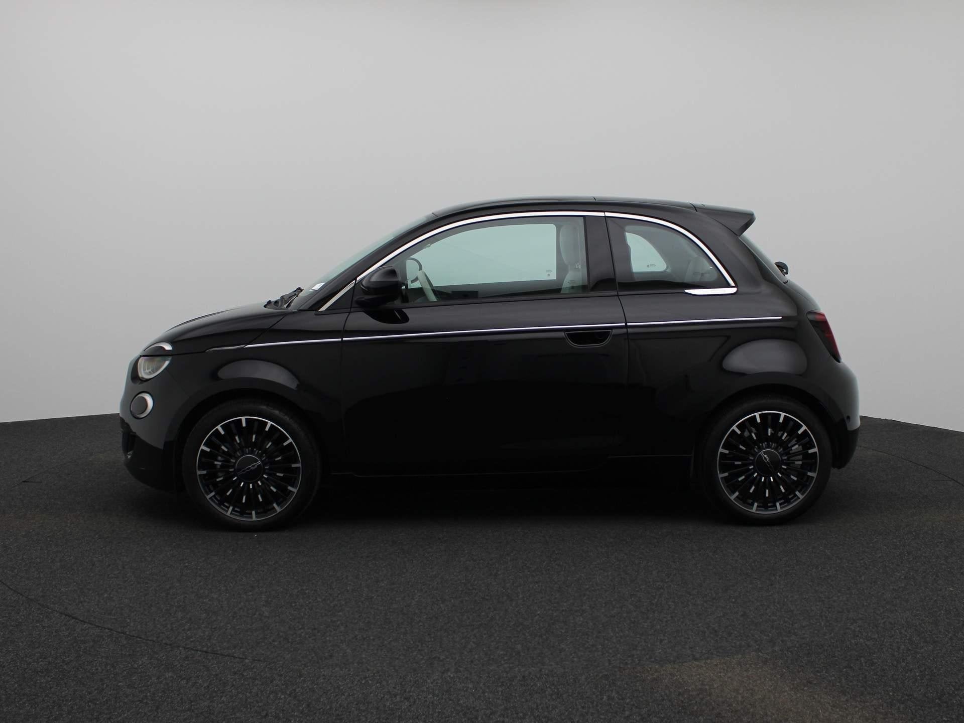 Fiat 500e 500e 42 kWh La Prima, Auto's, 4 zetels, Stof, https://public.car-pass.be/vhr/b9b069cf-6b34-4a97-8949-57f84fcfad9f, Zwart