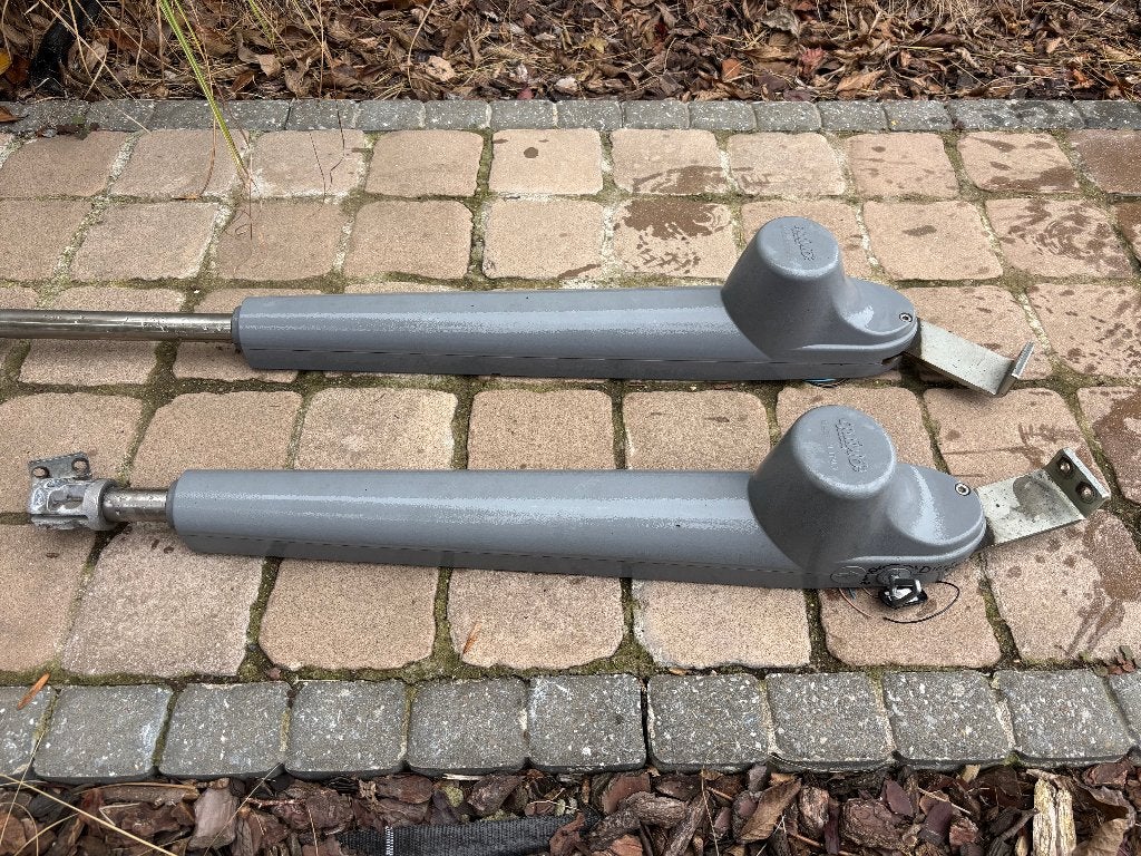 Motoren voor draaipoort, Jardin & Terrasse, Portes de jardin, Enlèvement, Comme neuf, Portail battant