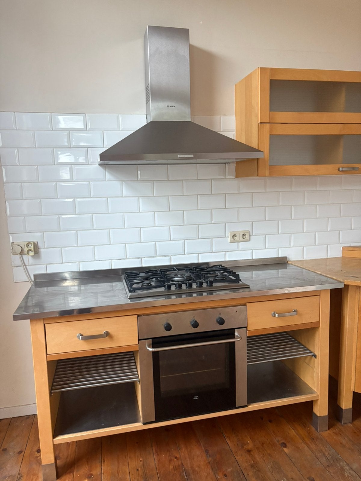 Cuisine en bois complète avec appareils électroménagers, Enlèvement, Utilisé