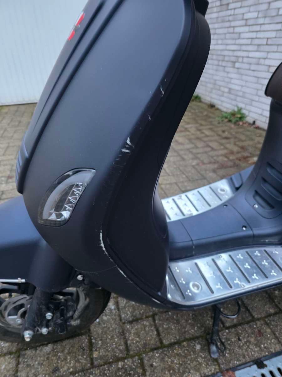 Gts toscana 50 cc, Fietsen en Brommers, Gebruikt, Benzine, Ophalen, Overige merken