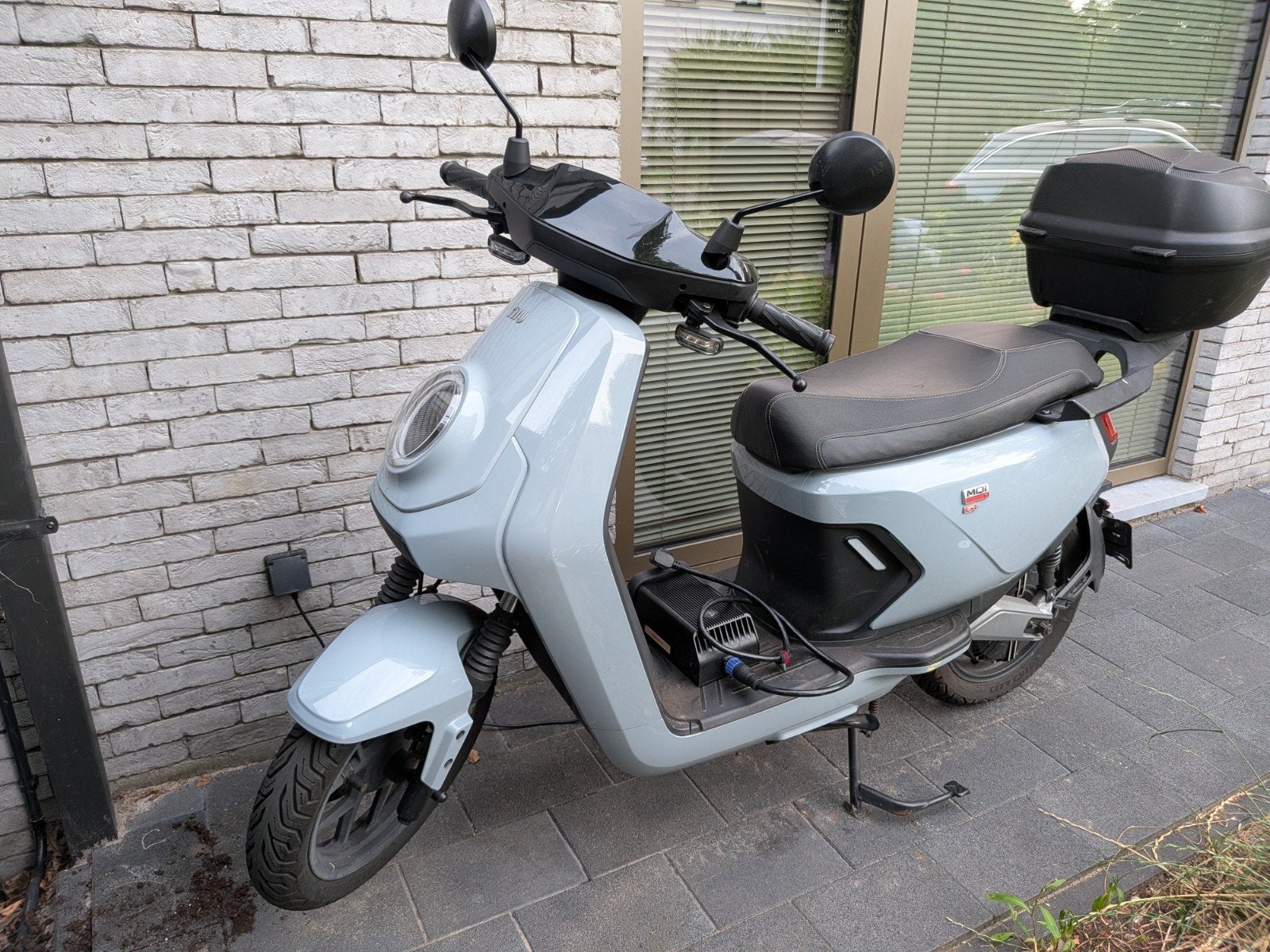 NIU Mqi GT incl kofferbak, Fietsen en Brommers, Brommers | Overige merken, Ophalen, Gebruikt, Klasse B (45 km/u)