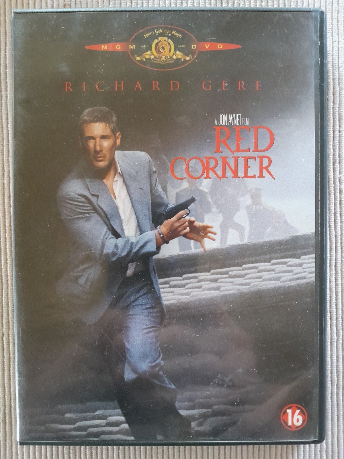 Red corner, Vanaf 16 jaar, 1980 tot heden, Ophalen of Verzenden, Zo goed als nieuw