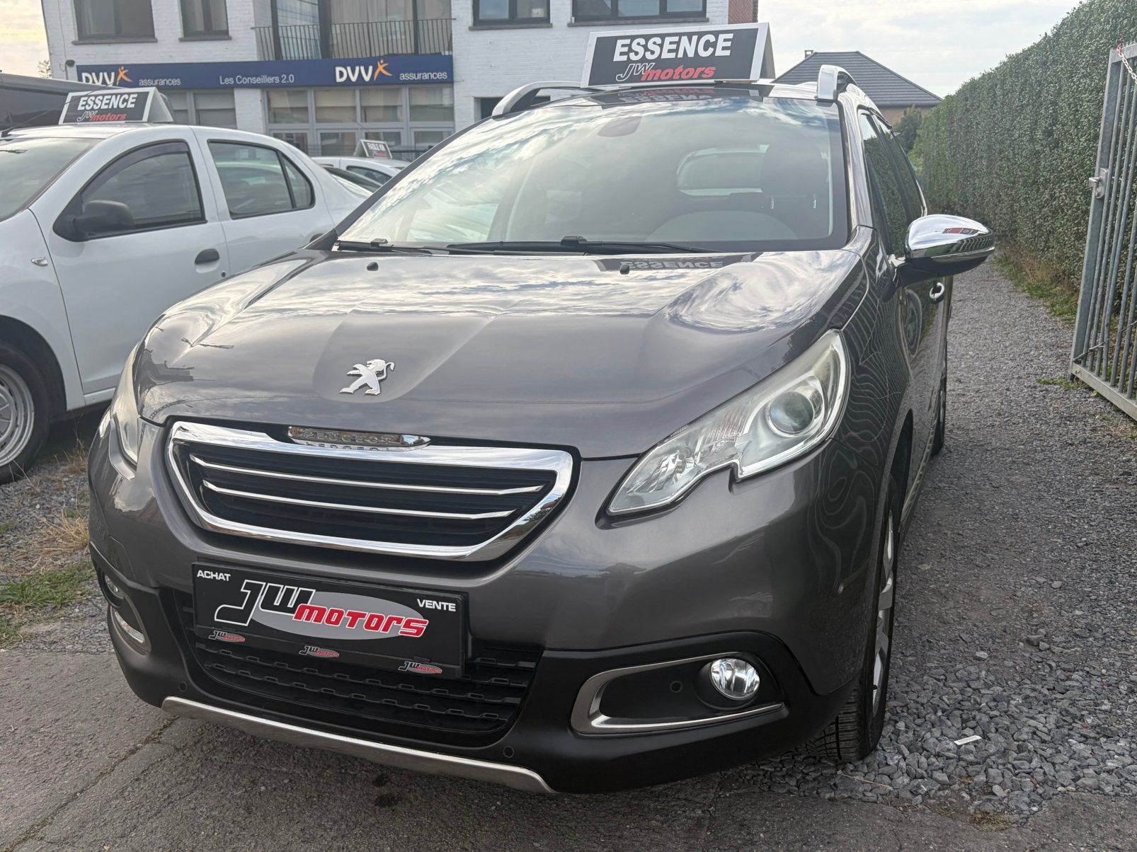 PEUGEOT 2008 1.6i Allure **GPS/PDC/CUIR **GARANTIE**, Auto's, Voorwielaandrijving, Stof, 4 cilinders, Bedrijf