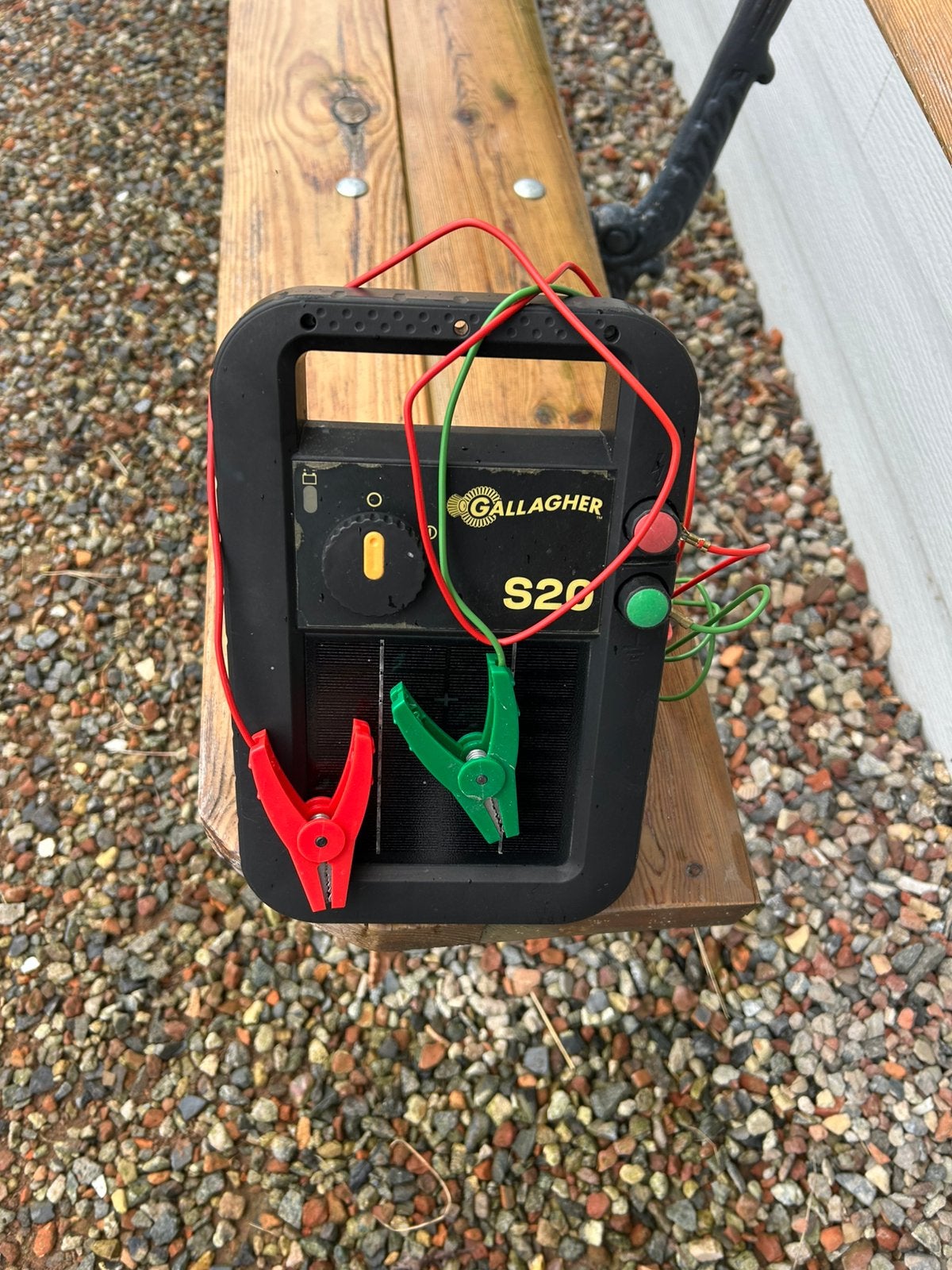schrikdraad apparaat met nieuw batterij