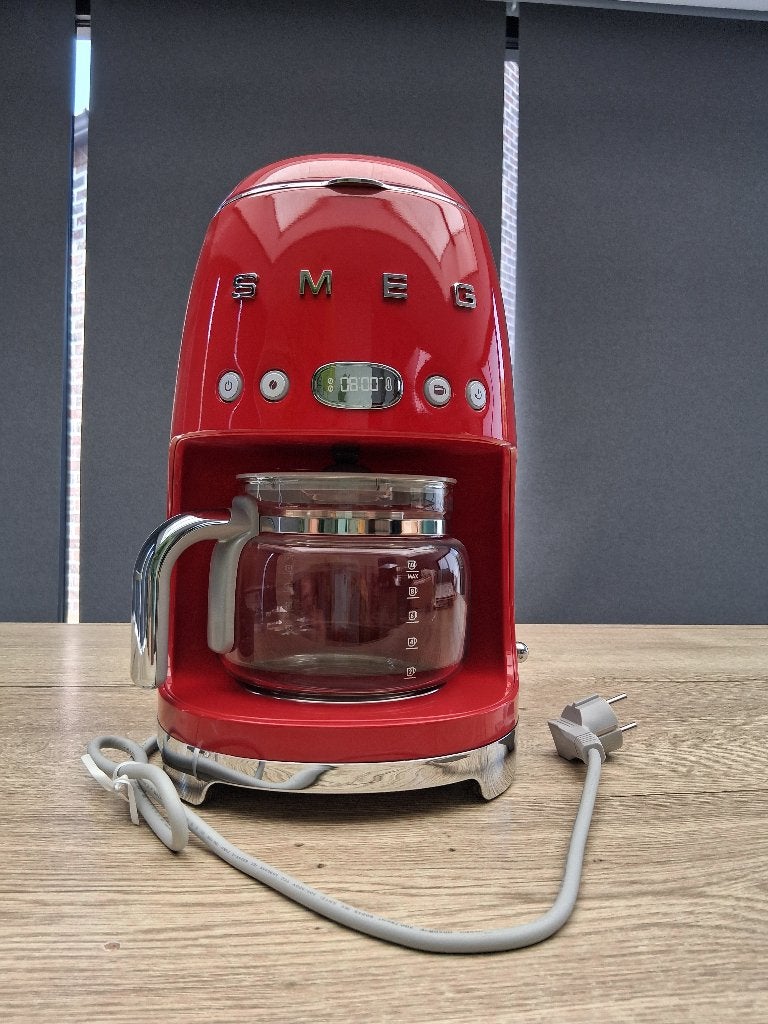 SMEG koffietoestel (rood), Electroménager, Cafetières, Café moulu, Neuf, 4 à 10 tasses, Enlèvement