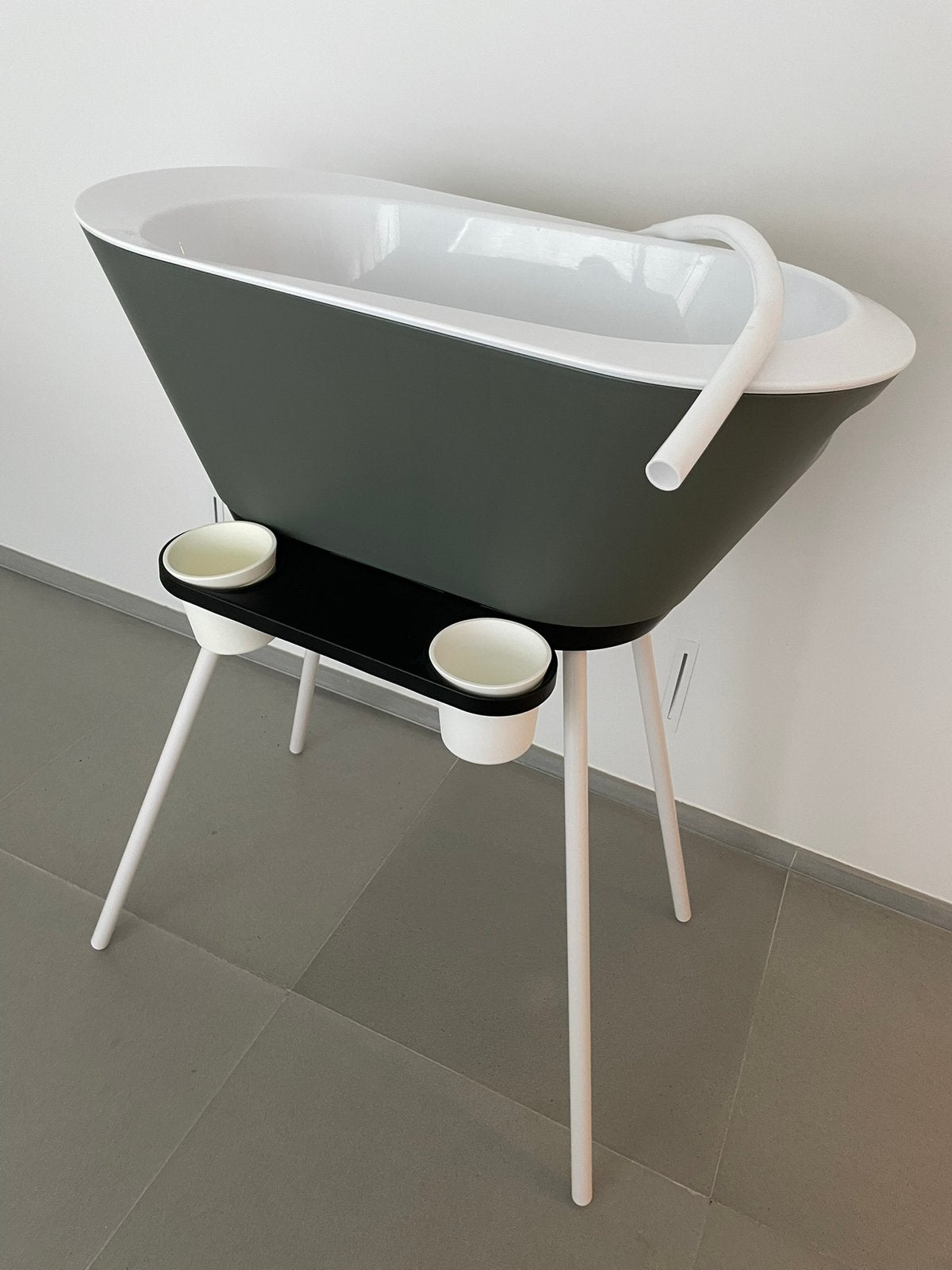 Baignoire pour bébé avec chaise de bain Marque : we too, Enfants & Bébés, Bains & Soins, Neuf, Baignoire, Autres marques, Enlèvement