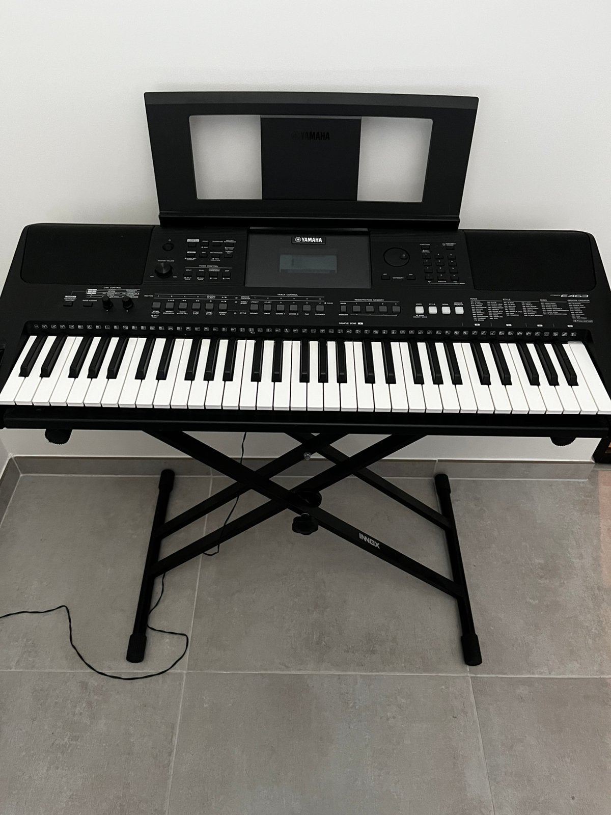 Keybord YAMAHA psr E 463, Muziek en Instrumenten, Ophalen, Zo goed als nieuw, Yamaha, Met standaard