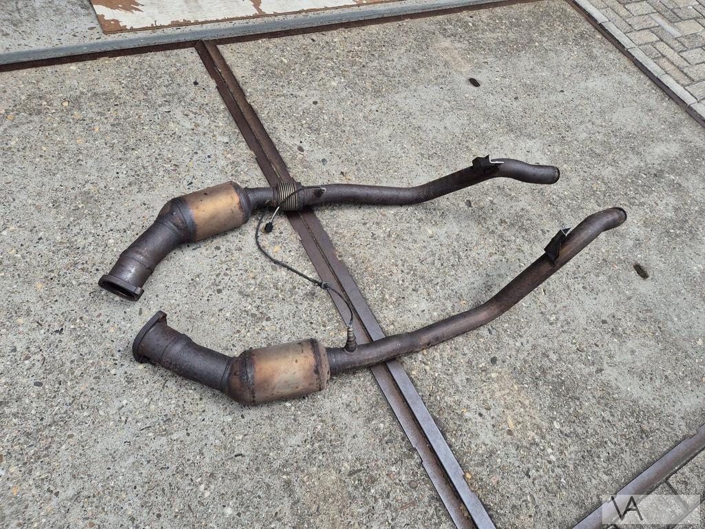 Chrysler 300c 2004 - 2010 2.7 benzine katalysator links €300, Autos : Pièces & Accessoires, Systèmes d'échappement, Chrysler, Utilisé