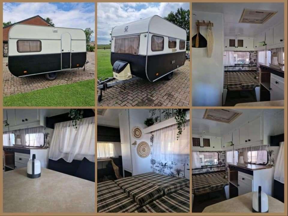 Te koop: charmante retro caravan (bouwjaar 1980), Standaardzit, T.E.C., Dwarsbed, Tot en met 3