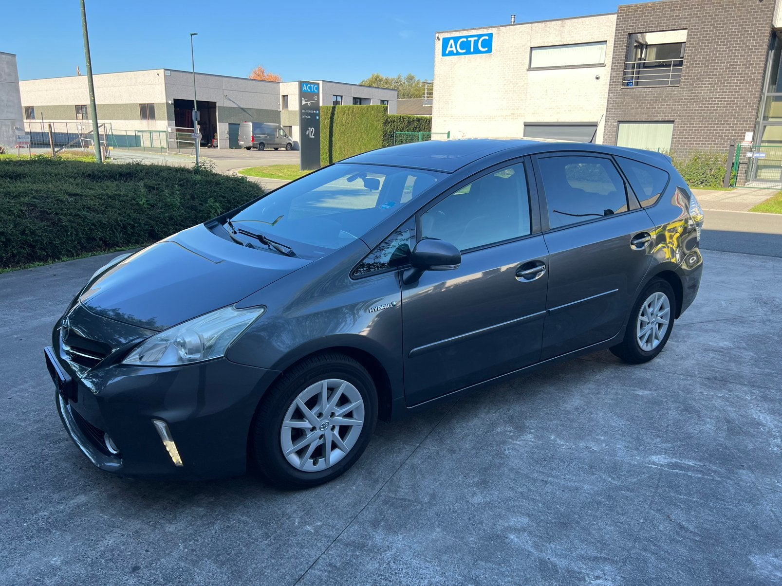 Toyota Prius Plus 1.8 Benzine & Hybride 7 Zitplaatsen , 2013, Euro 5, Monovolume, Zwart, 7 zetels