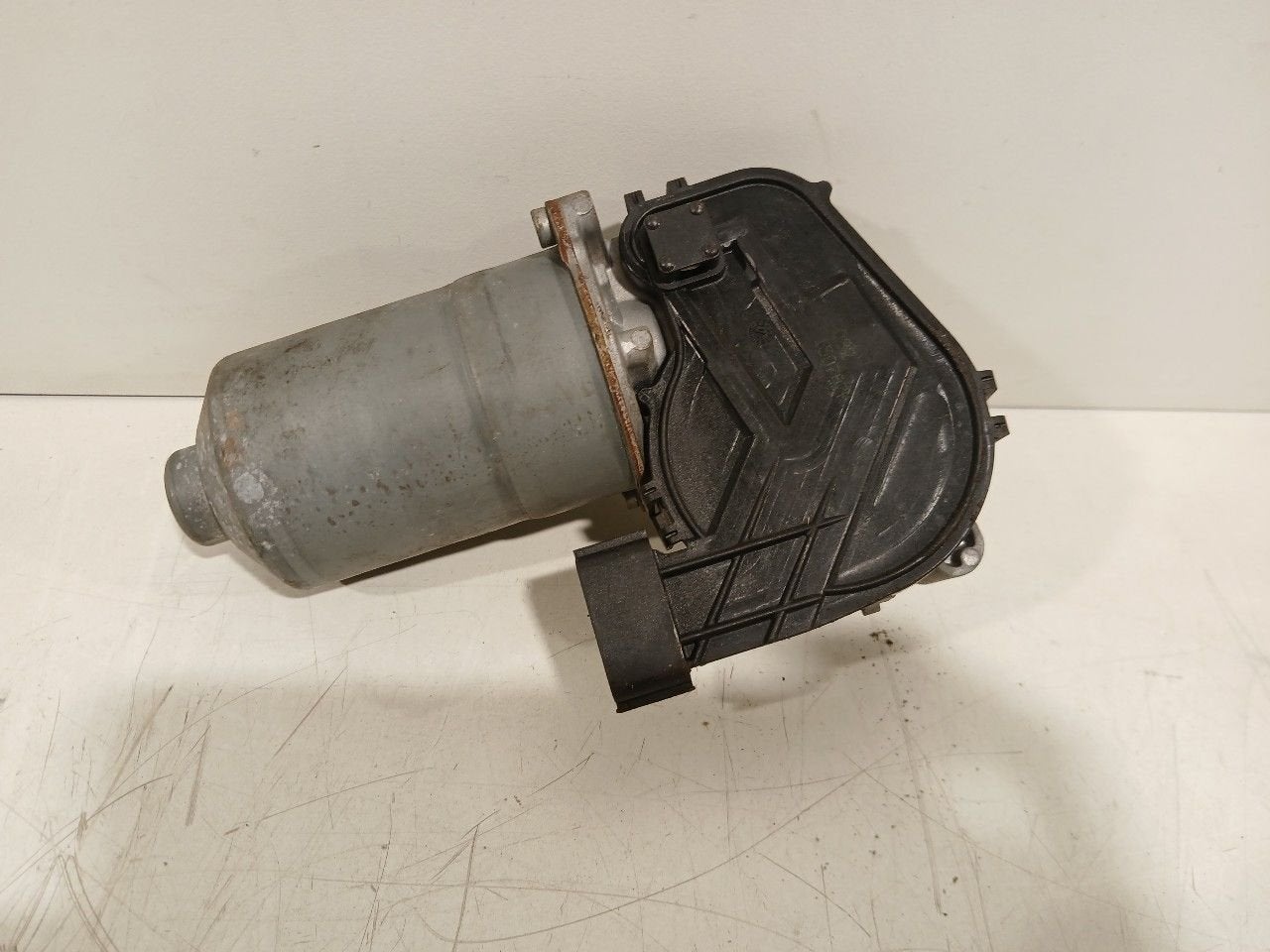 Ruitenwissermotor voor Opel Vivaro, Onderdelen@venauto.nl, Van der Ven Autorecycling B.V., Gebruikt, Ettenseweg 76, 4706 PB Roosendaal, The Netherlands