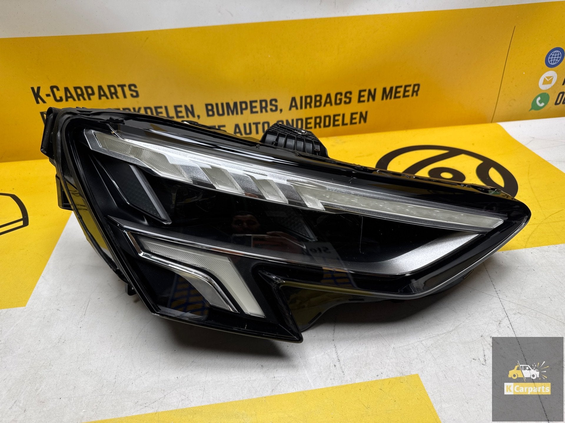Audi A3 8Y Phare Full LED Avant Droit 8Y0941034, Autos : Pièces & Accessoires, Éclairage, Audi, Utilisé
