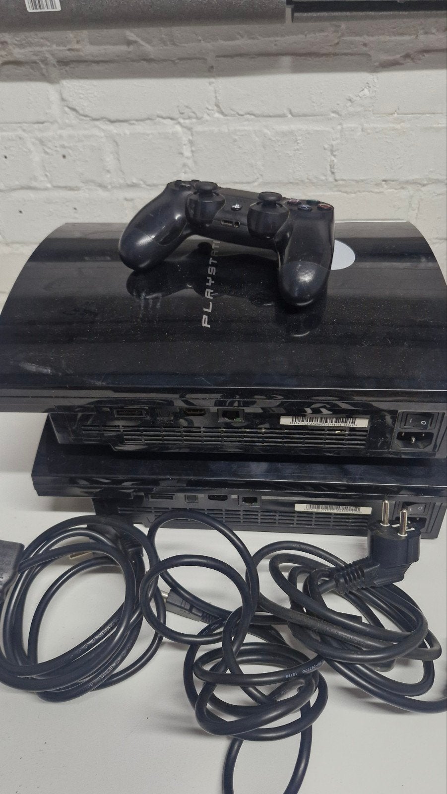 console de jeux en bonne état de fonctionnement, Enlèvement ou Envoi