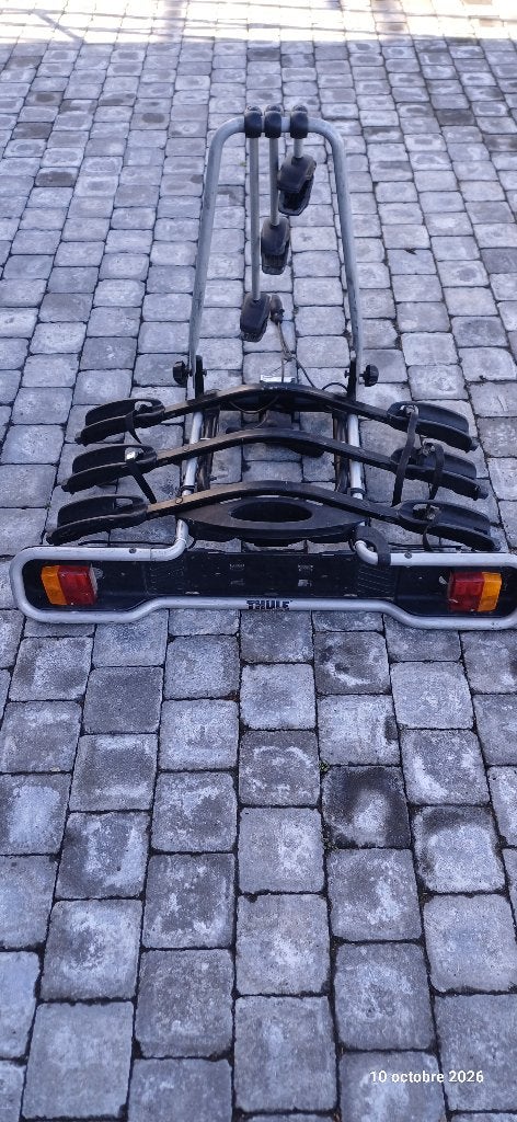 Porte velo Thule, Autos : Divers, Enlèvement ou Envoi, 3 vélos ou plus, Utilisé, Accessoire porte-vélos