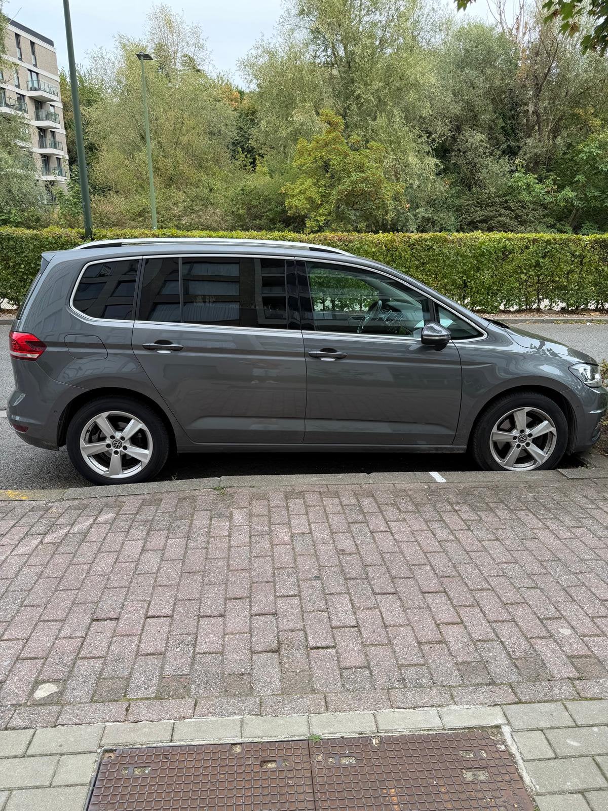 Volkswagen touran, Auto's, Volkswagen, Automaat, Dealer onderhouden, Euro 6, 7 zetels