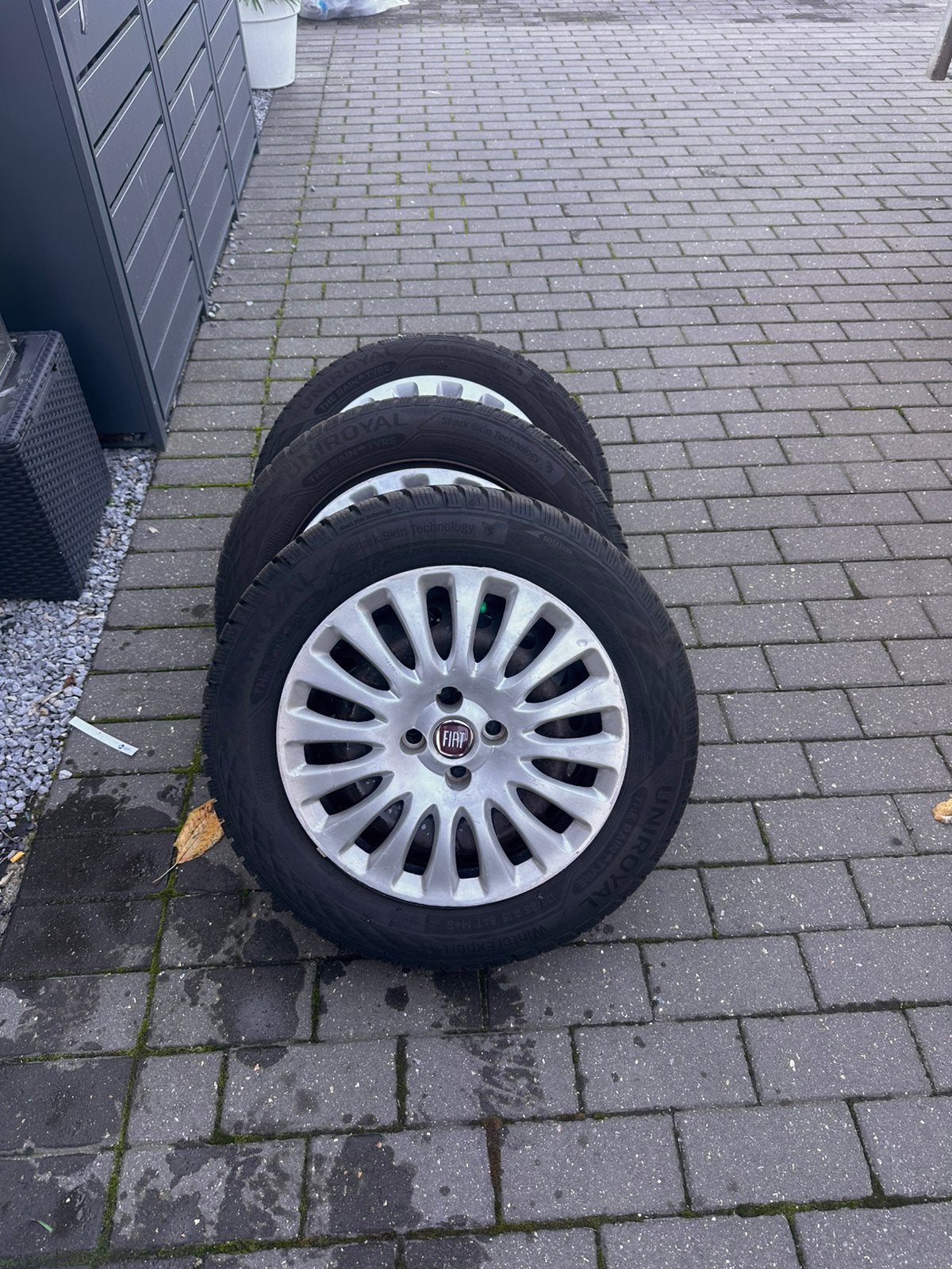Kit hiver Fiat 175/65/15 avec couvercle, Enlèvement, Pneu(s)