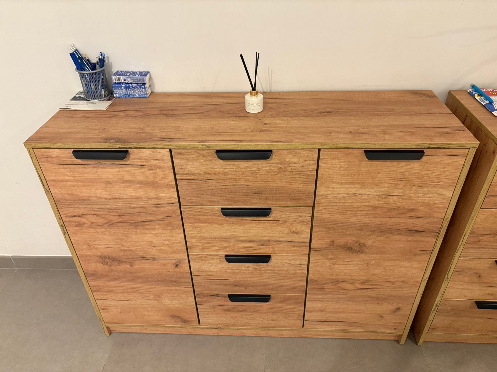 Commode double à vendre — excellent état, Maison & Meubles, Armoires | Dressoirs, Comme neuf, 100 à 150 cm, 75 cm ou plus, Avec porte(s)