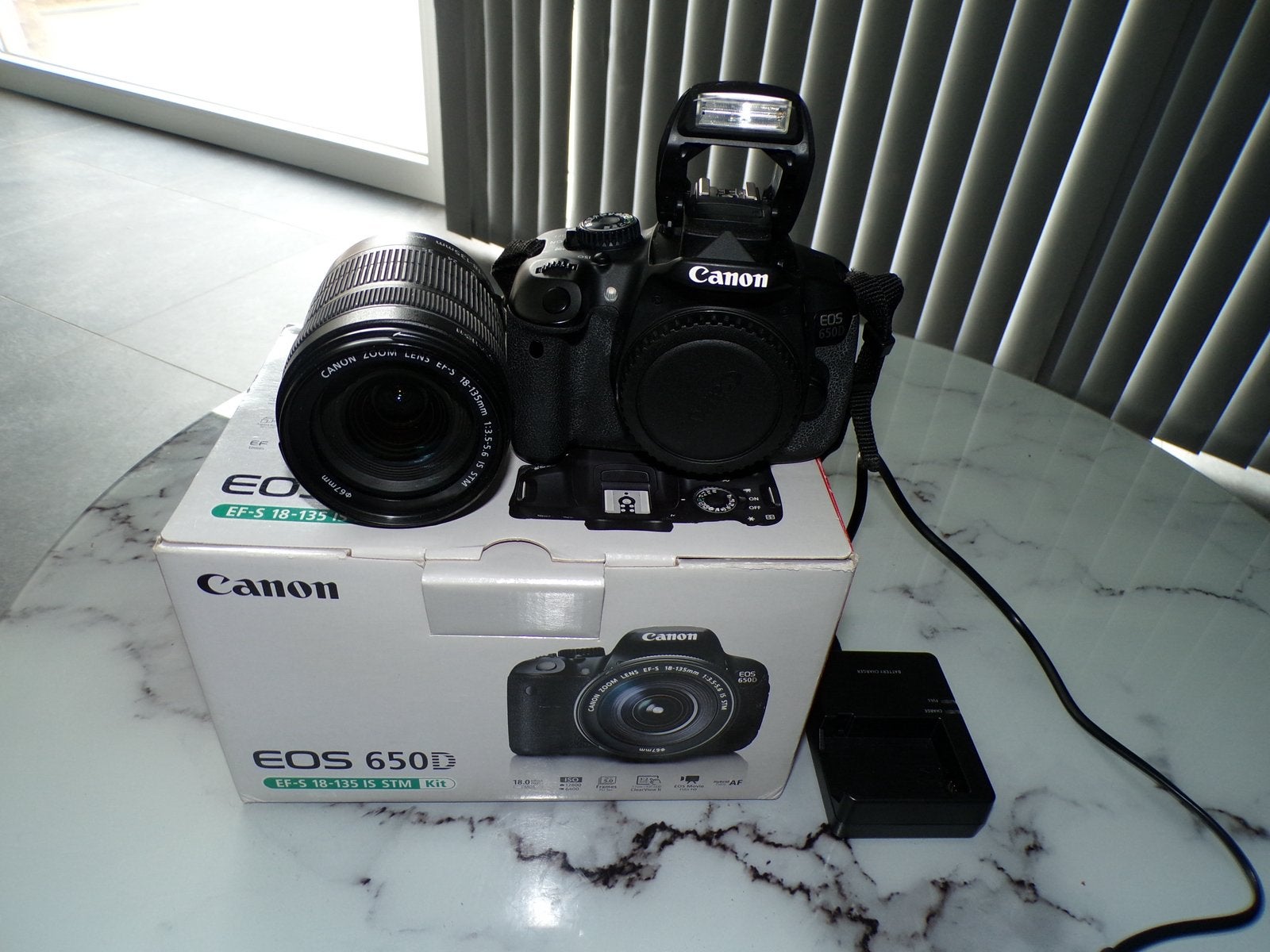À vendre canon eos650D+ objectif, TV, Hi-fi & Vidéo, Appareils photo numériques, Comme neuf, Canon, Enlèvement