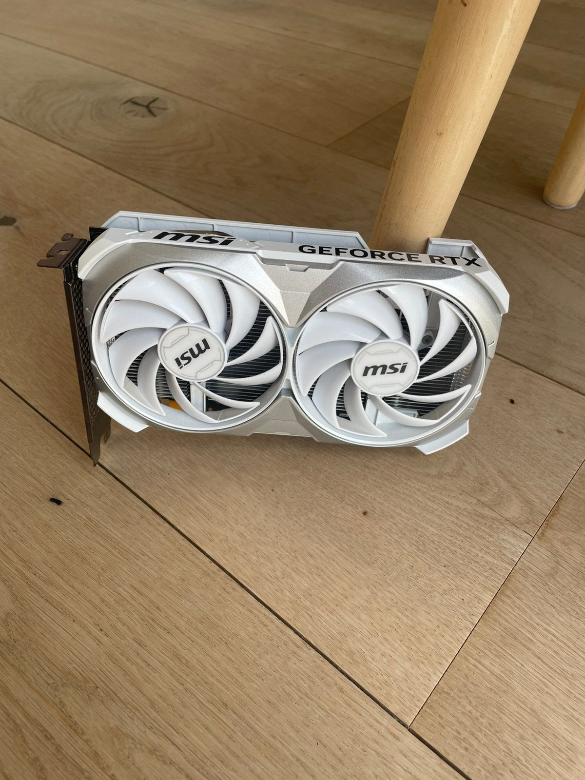 Nvidea Geforce RTX4060 8GB msi white, PCI-Express 4, Ophalen of Verzenden, Zo goed als nieuw, HDMI