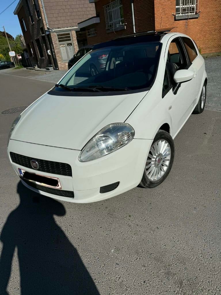 Fiat grande Punto 1300 multijet 70 chvx, Autos, Achat, Toit panoramique, Diesel, Particulier