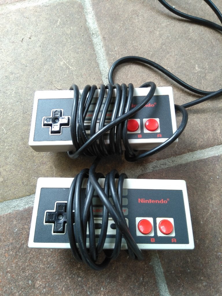 classic nes controllers, Enlèvement ou Envoi, Utilisé, NES, Autres manettes