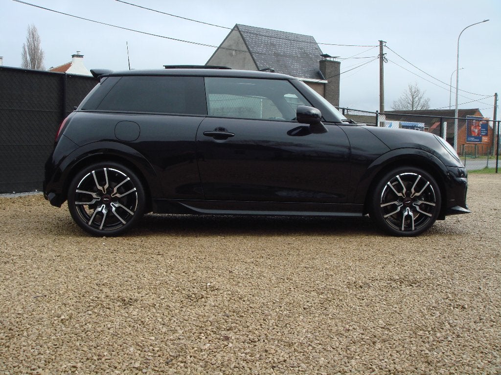 MINI COOPER S * JOHN WORKS * PANODAK * LEDER * NAVI * LED *, 4 cilinders, Zwart, Leder, Bedrijf