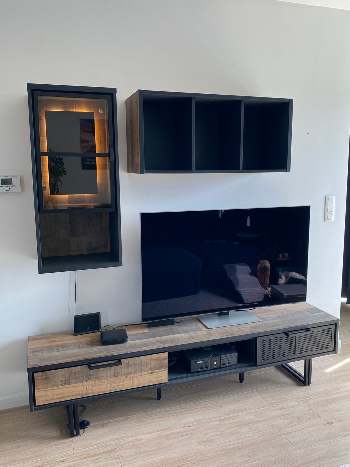 Tv meubel + 2 wandkasten, Ophalen, Zo goed als nieuw
