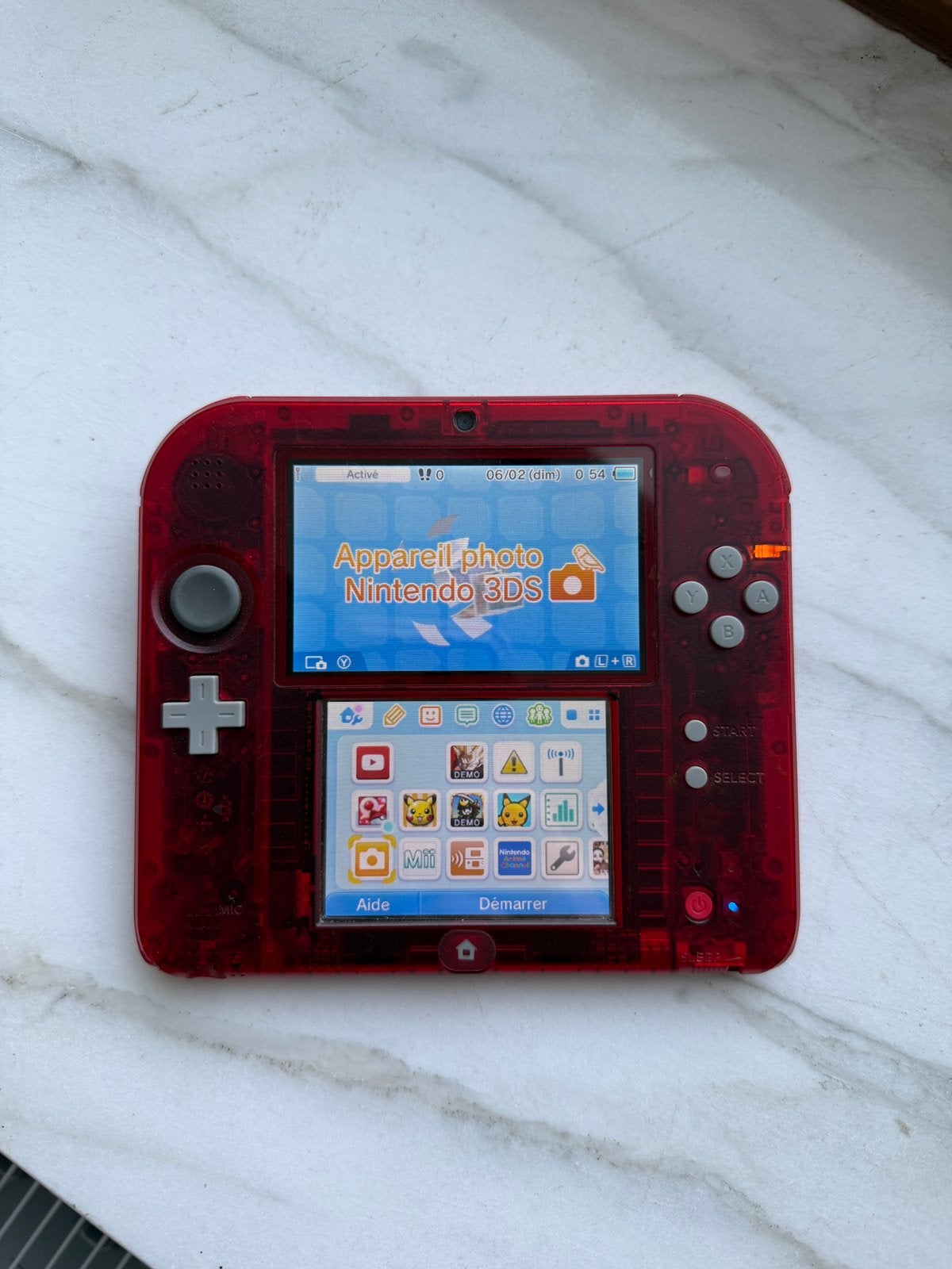 Nintendo 2DS version Rubis Omega, Consoles de jeu & Jeux vidéo, Consoles de jeu | Nintendo 2DS & 3DS, Rouge, 2DS, Enlèvement, Utilisé