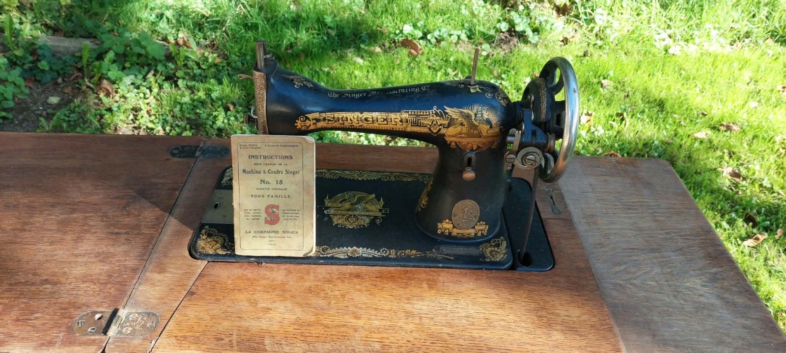 Machine à coudre Singer ancienne avec meuble à pédale, Enlèvement