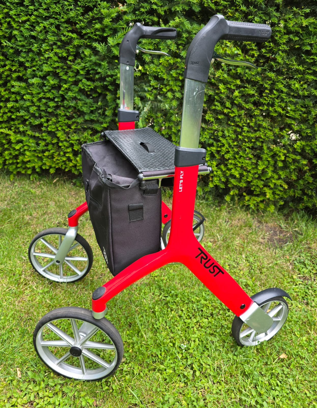 TRUST Rollator, Diversen, Rollators, Zo goed als nieuw, Opvouwbaar, Ophalen of Verzenden