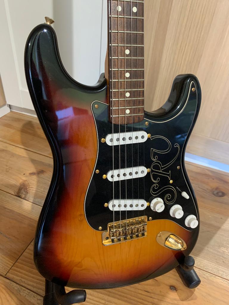 Fender Stratocaster SRV Signature (1998) MINT, Muziek en Instrumenten, Snaarinstrumenten | Gitaren | Elektrisch, Ophalen, Zo goed als nieuw