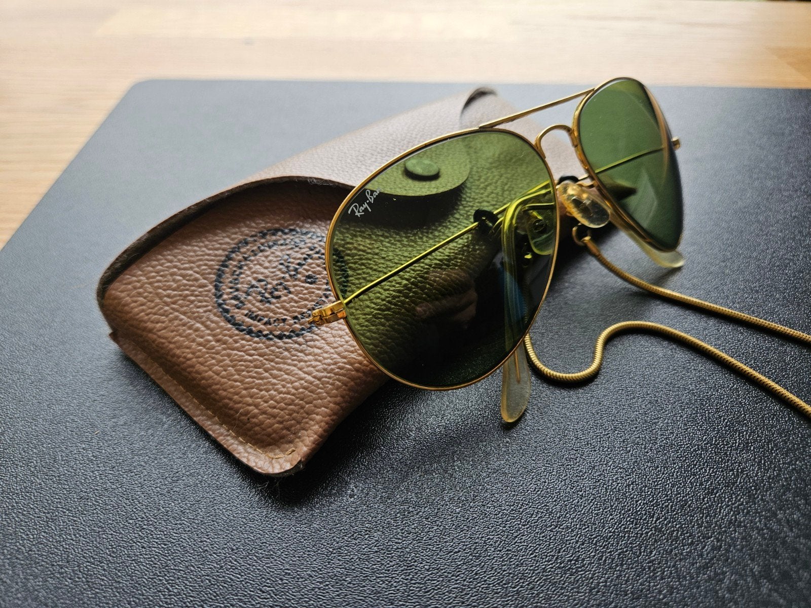 vintage b&l ray ban usa, Handtassen en Accessoires, Broches, Ophalen, Gebruikt, Goud, Koper