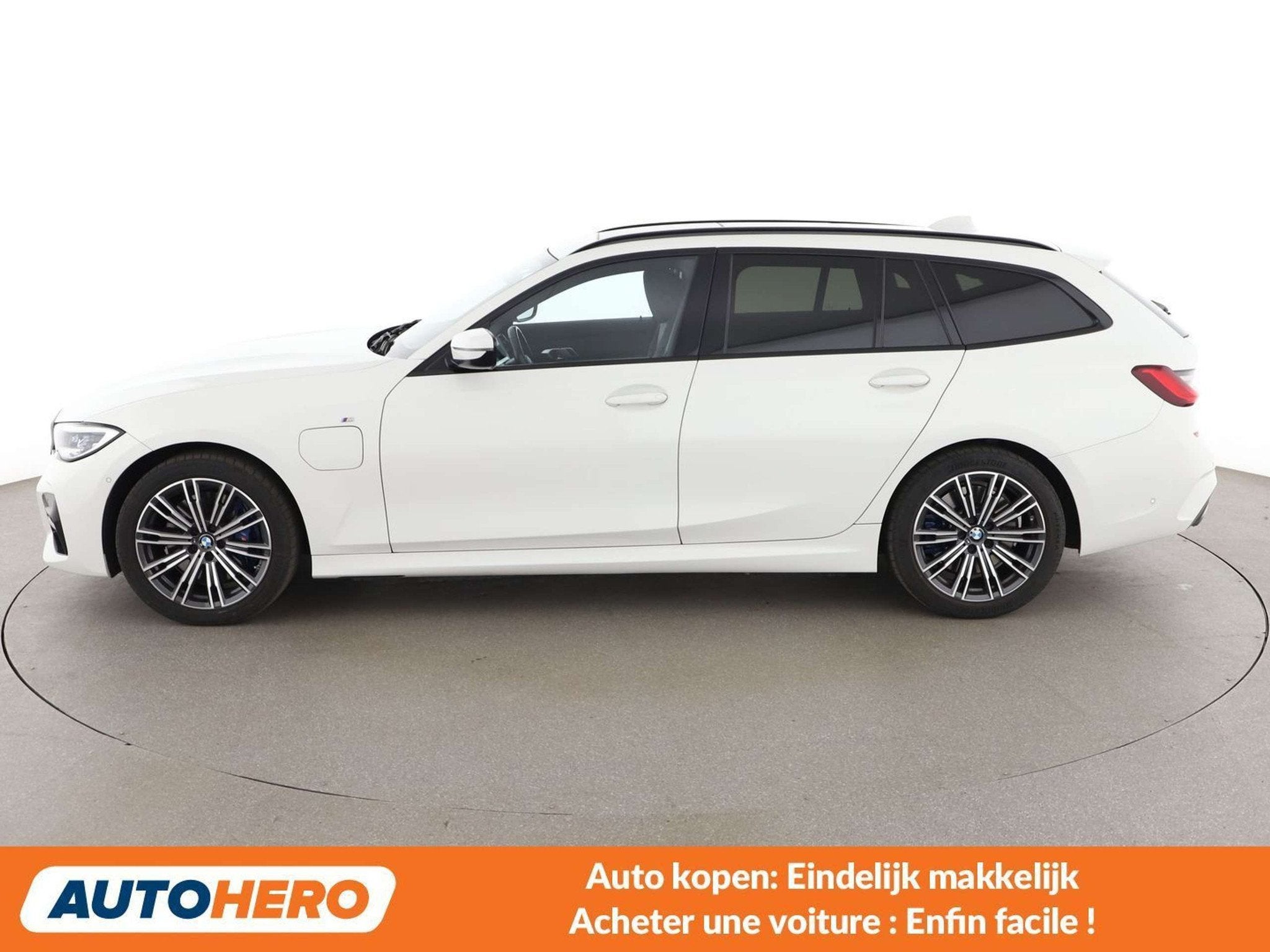 BMW 3 Serie 330 330e M Sport (bj 2021, automaat), Auto's, BMW, Automaat, Achterwielaandrijving, https://public.car-pass.be/vhr/e615cb77-df66-4a1b-96d9-4bef8544f82c