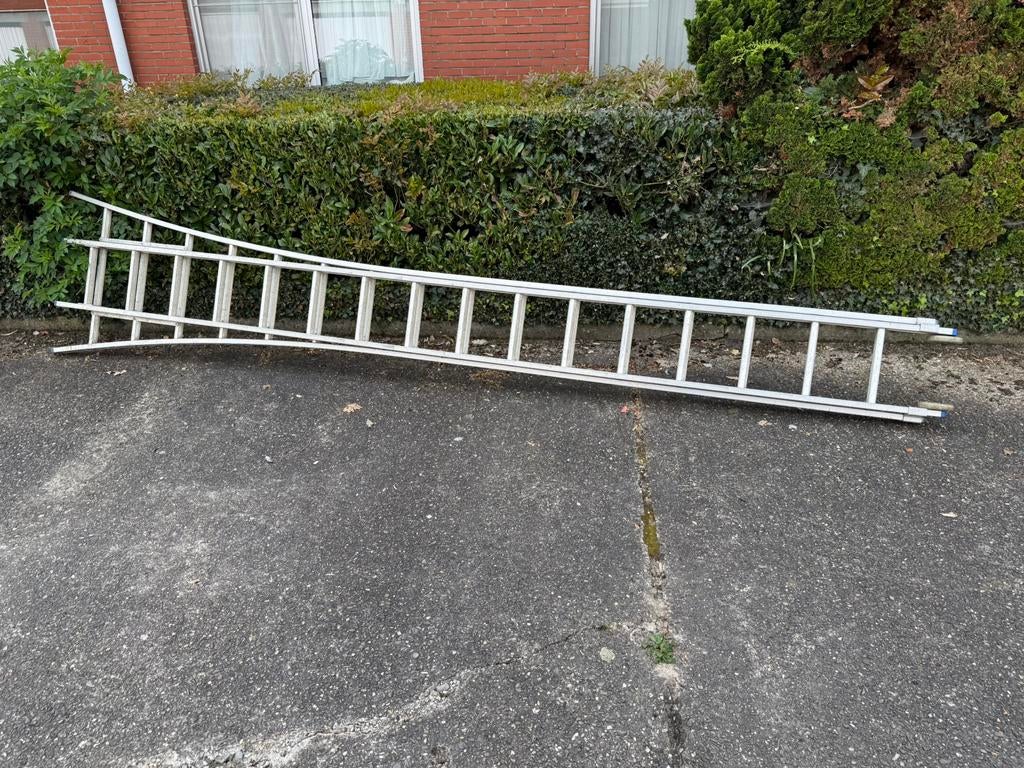 ladder 2 delen van 4,2 m / 16 treden, Ophalen, Gebruikt, Ladder