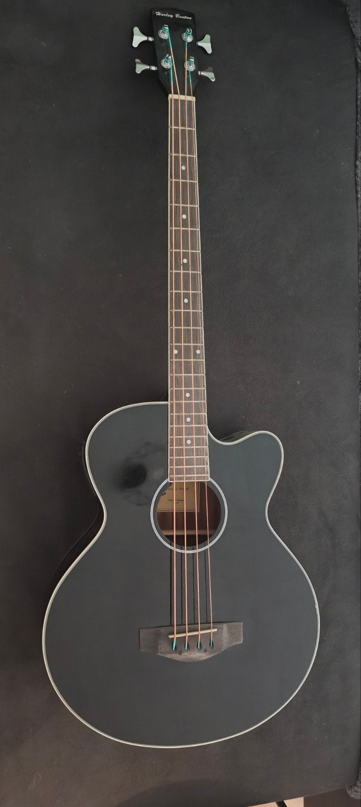 elektrische/akoestische basgitaar, Enlèvement